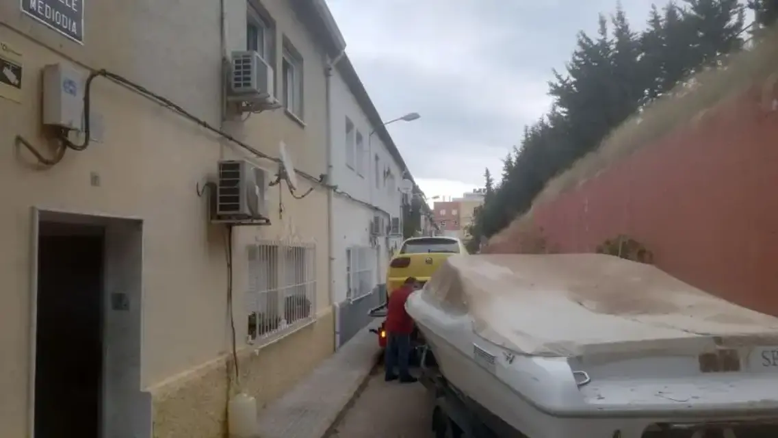¡Golpe al narcotráfico en Murcia! Arrestan a hombre con narcolanchas en una cochera de Algezares