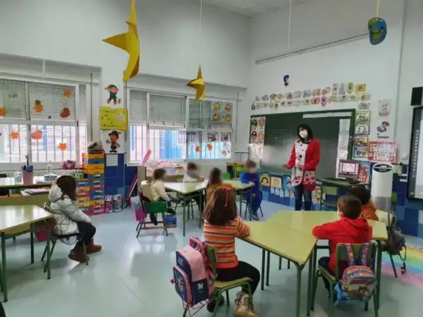 En Lorca invierten 36.500 euros en la limpieza y mantenimiento de los centros escolares