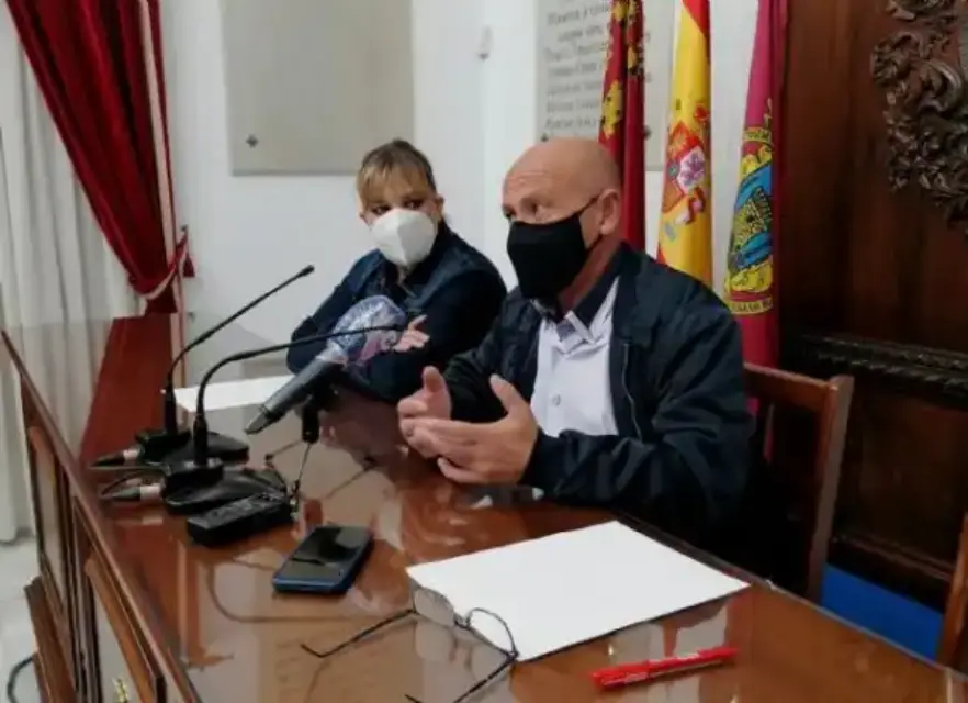 IU denuncia al Ayuntamiento de Lorca del pago irregular de agua a entidades privadas