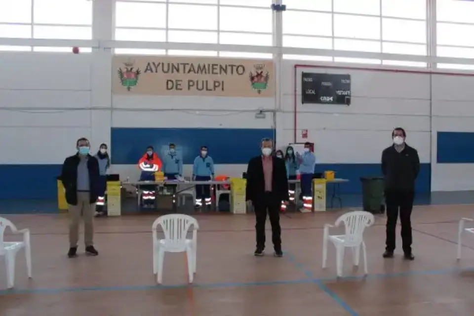 En Pulpí se vacunan contra el Covid unos 150 mayores de 85 años