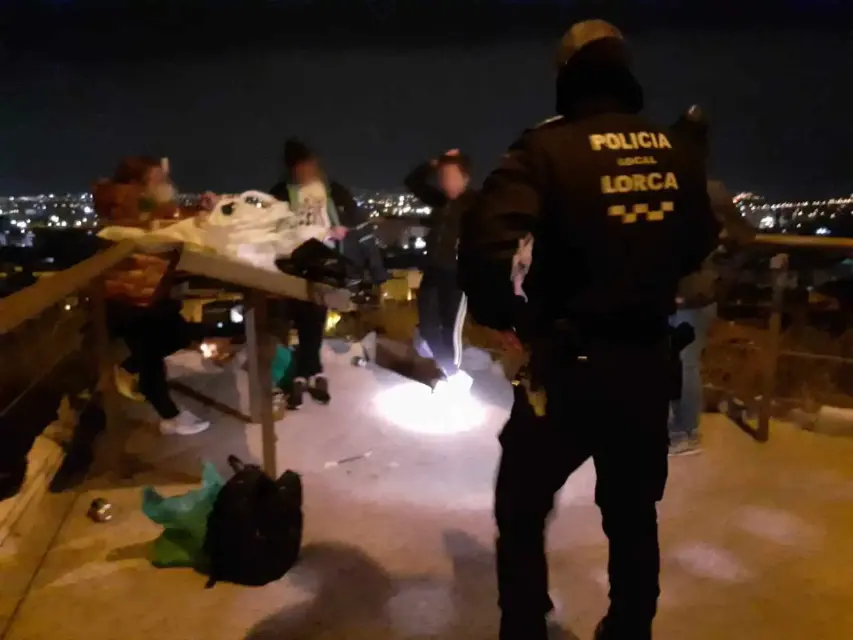 La Policía Local de Lorca comprueba un descenso en los incumplimientos del toque de queda este pasado fin de semana