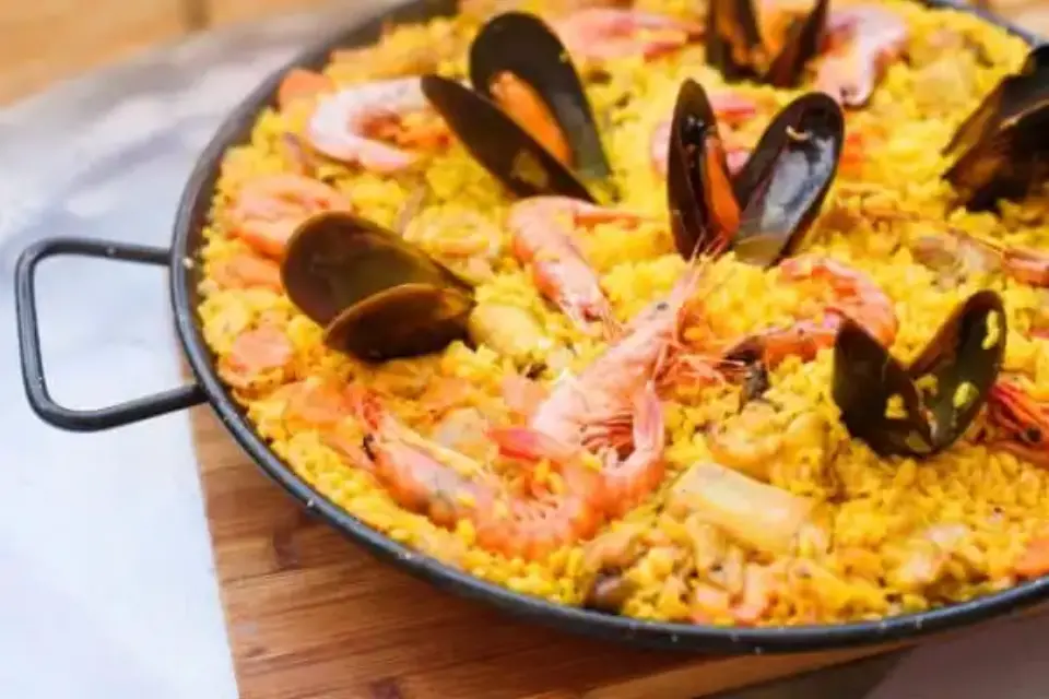Los manjares del mar, el color de la huerta y el arroz, esencias de la gastronomía alicantina