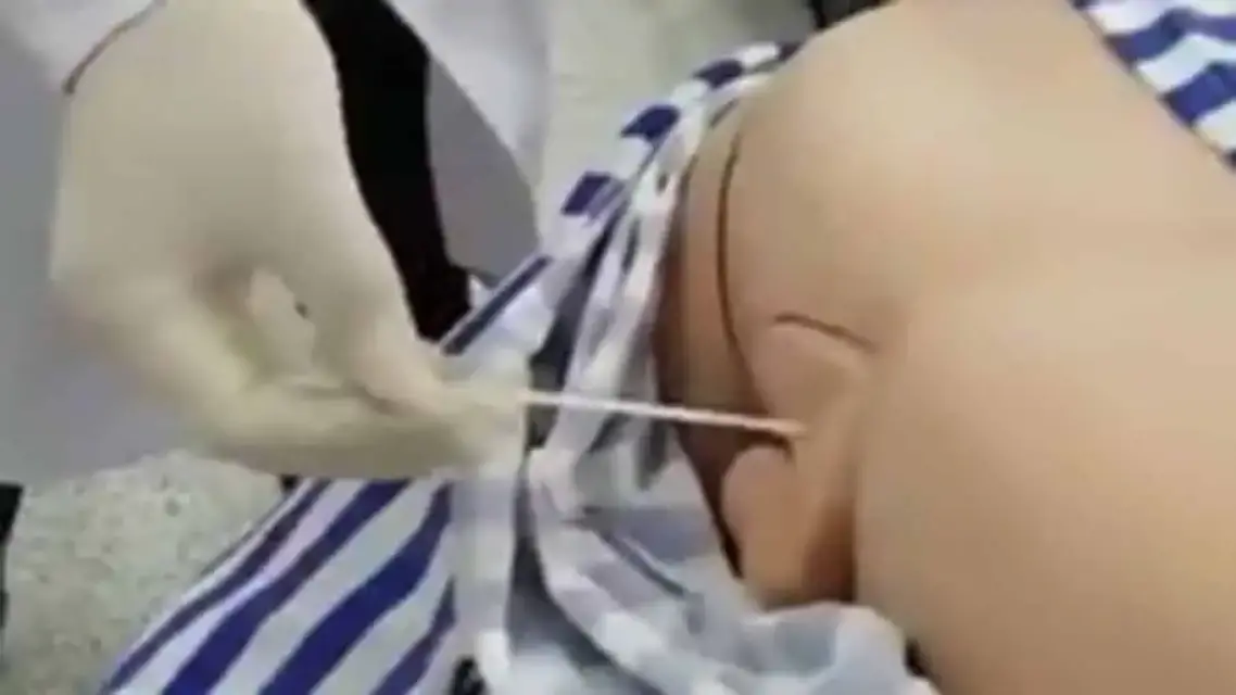 China impone el Test anal de Covid a los viajeros extranjeros