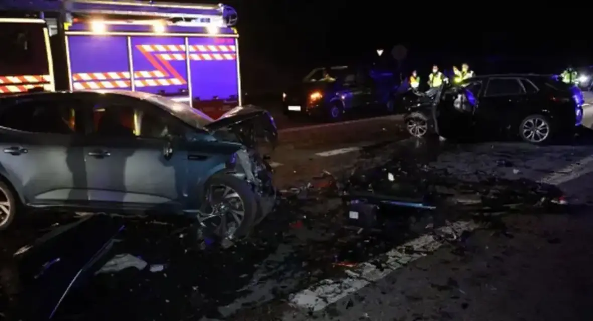 Terrible accidente de tráfico en Pontevedra, mueren una madre y sus dos hijos