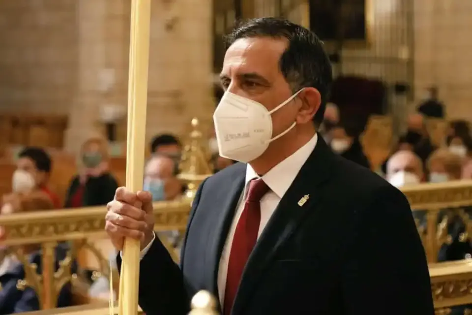 ¡Por mi culpa, por mi culpa, por mi gran culpa! Nueva Alcaldía asiste a Misa del Domingo de Ramos