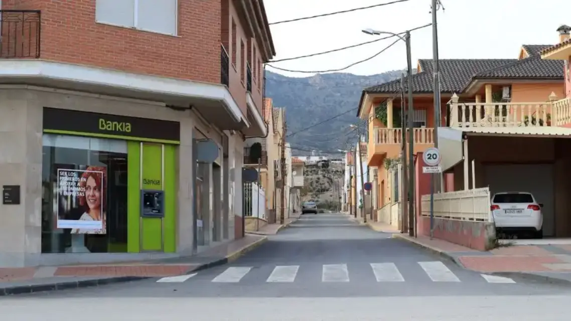 Terror en la Hoya un francotirador hace disparos matando a perros y gatos