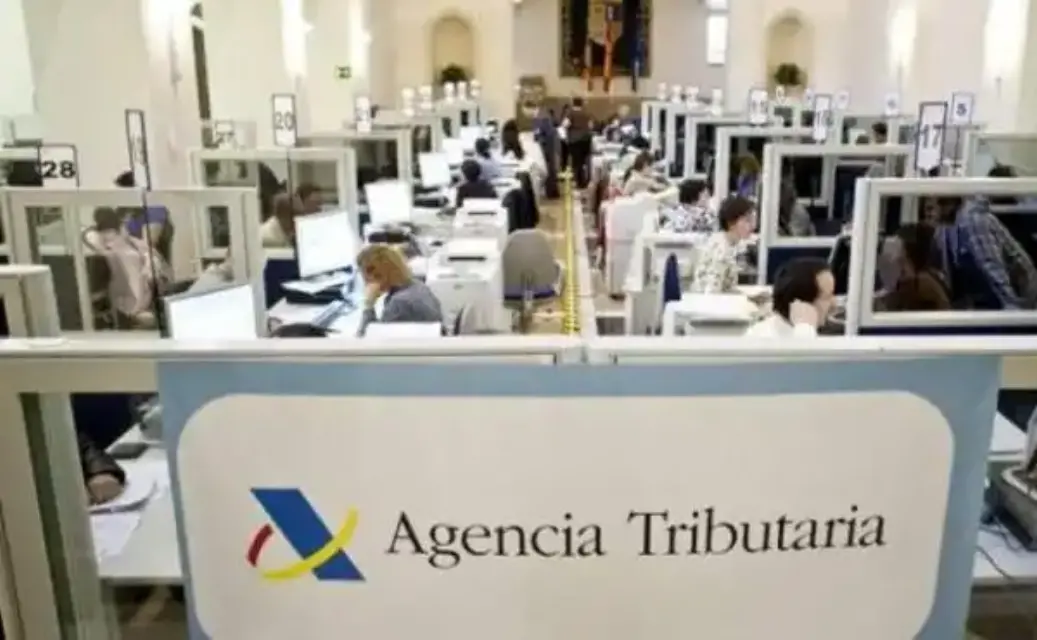 Españoles fuera de la Unión Europea denuncian en masa a Hacienda