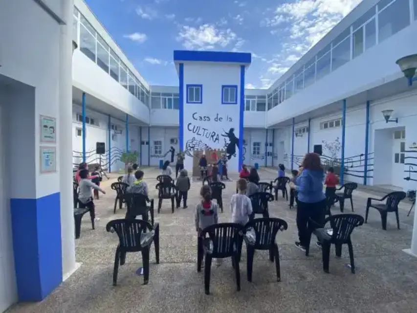 El Día del Libro se celebra en Pulpí con una gira del Cuentacuentos de "La princesa rebelde" por los centros educativos