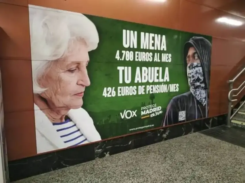 Ordenan quitar cartel electoral de VOX por delito de odio contra los menores extranjeros no acompañados