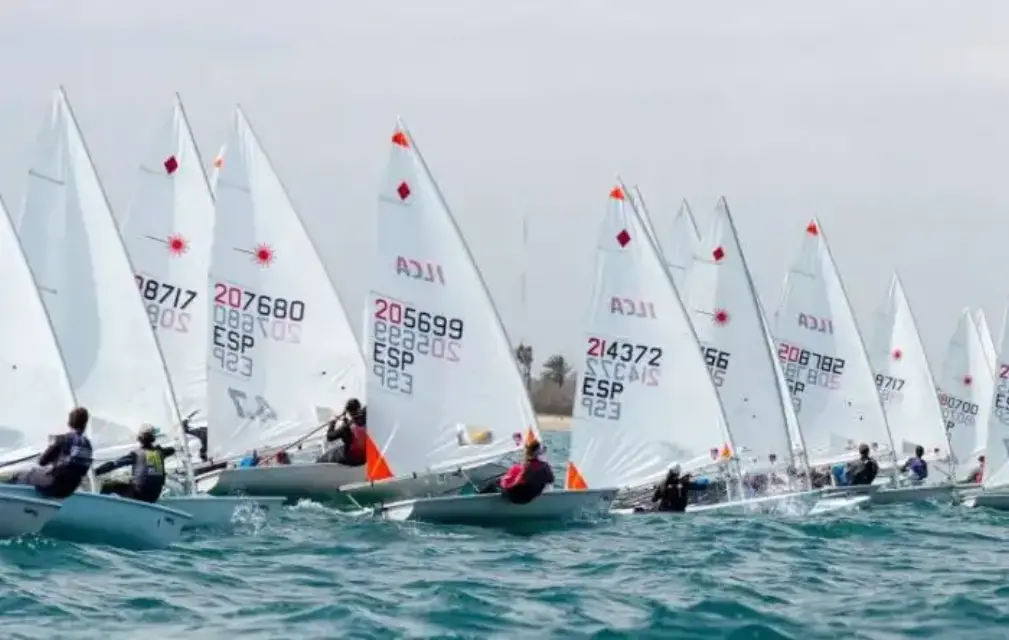 Águilas recibirá a 80 regatistas en el próximo campeonato de España de ILCA 6