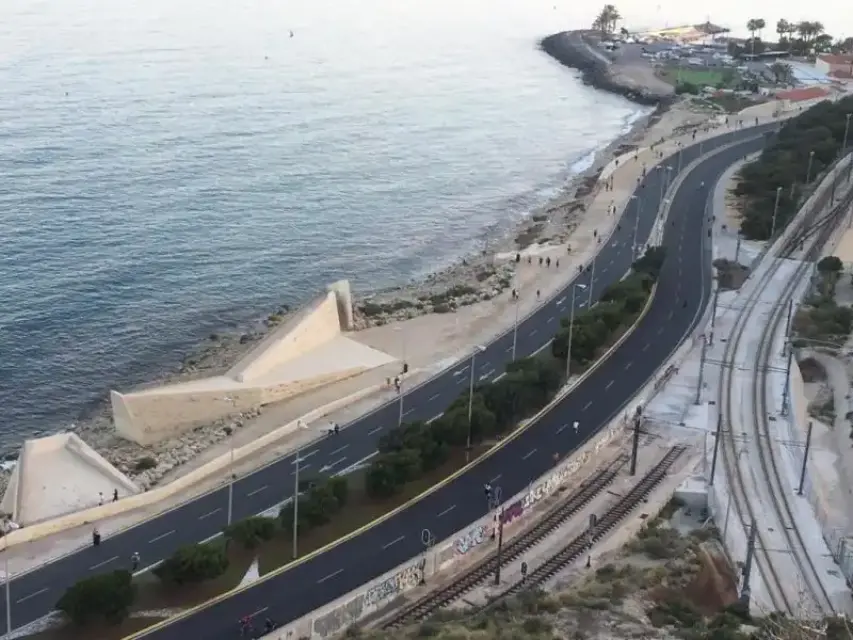 En Alicante cerrarán los domingos el tráfico de la avenida Villayosa para facilitar los paseos y deportes