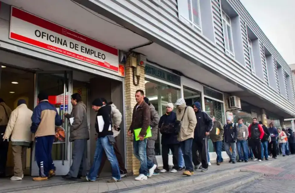 Ayudas hasta por 9 mil euros pueden solicitar empresas murcianas para captar desocupados