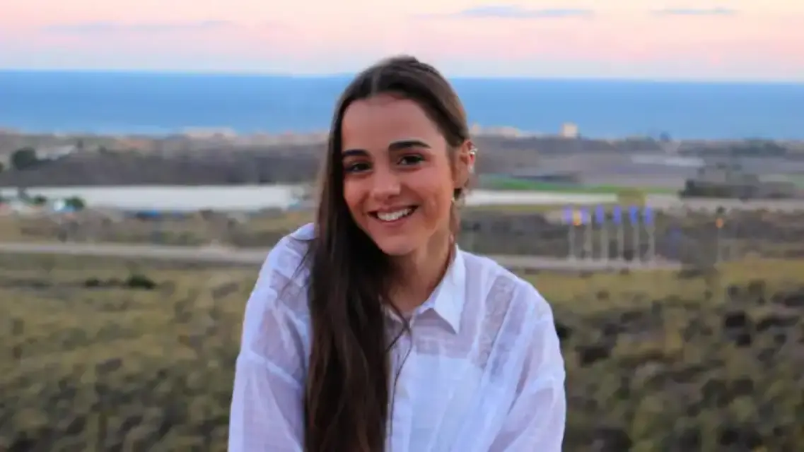 La pulpileña Montse Sánchez graba su segundo vídeo musical en Águilas