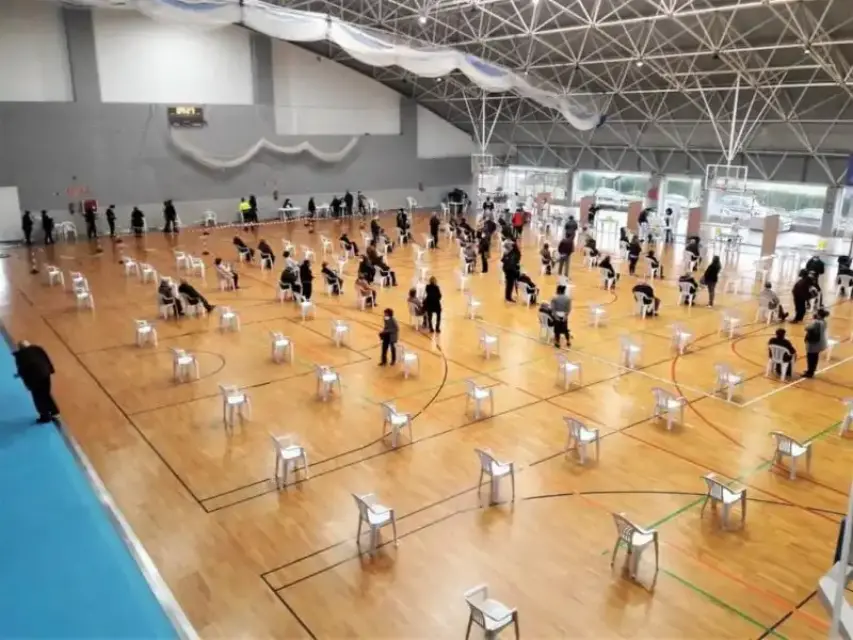 La vacunación masiva seguirá durante los próximos días en el Complejo Deportivo Felipe VI de Lorca