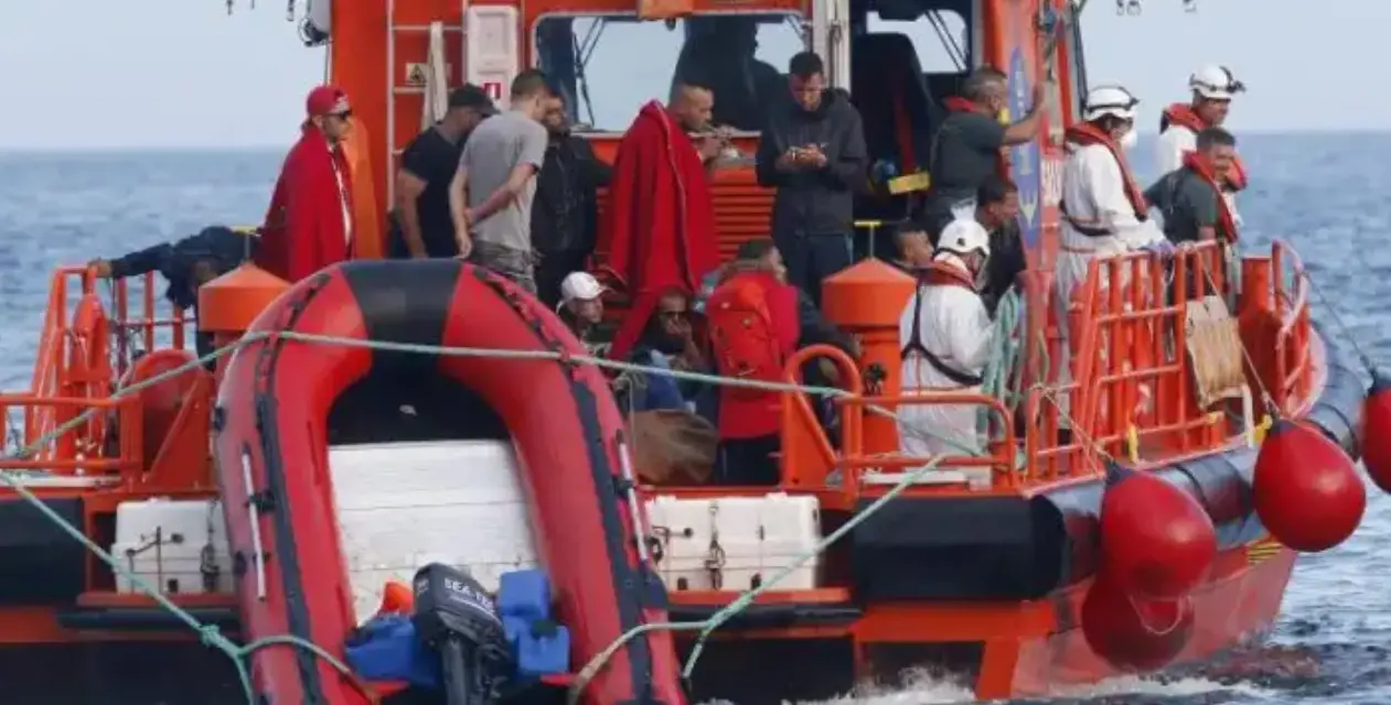 Interceptan dos pateras en Cartagena y en Lorca