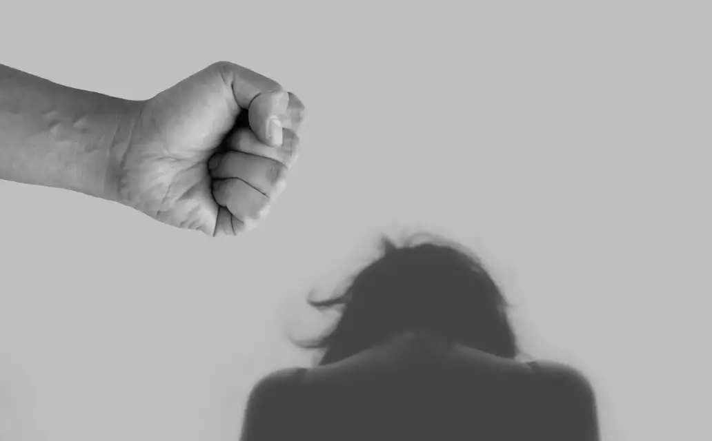 Hombre en Murcia amenaza a su exmujer y se autolesiona
