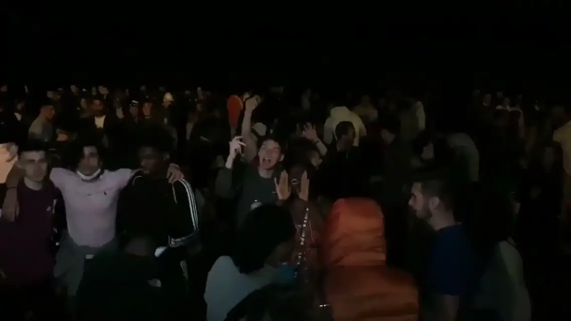 Segunda noche de botellones en playas Barcelona