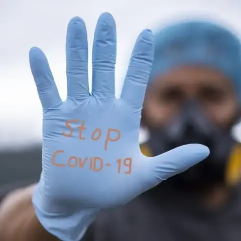 LO ÚLTIMO SOBRE LA COVID-19: Incidencias, turismo de vacunación, peligroso hongo negro en India, españoles atrapados en Nepal, efectos adversos de la pérdida del olfato y de combinar las vacunas