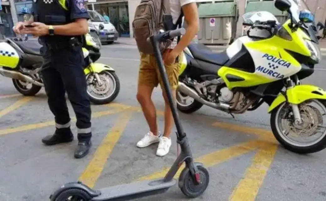 Murcia de primera en abrir diligencias contra los conductores de patinetes