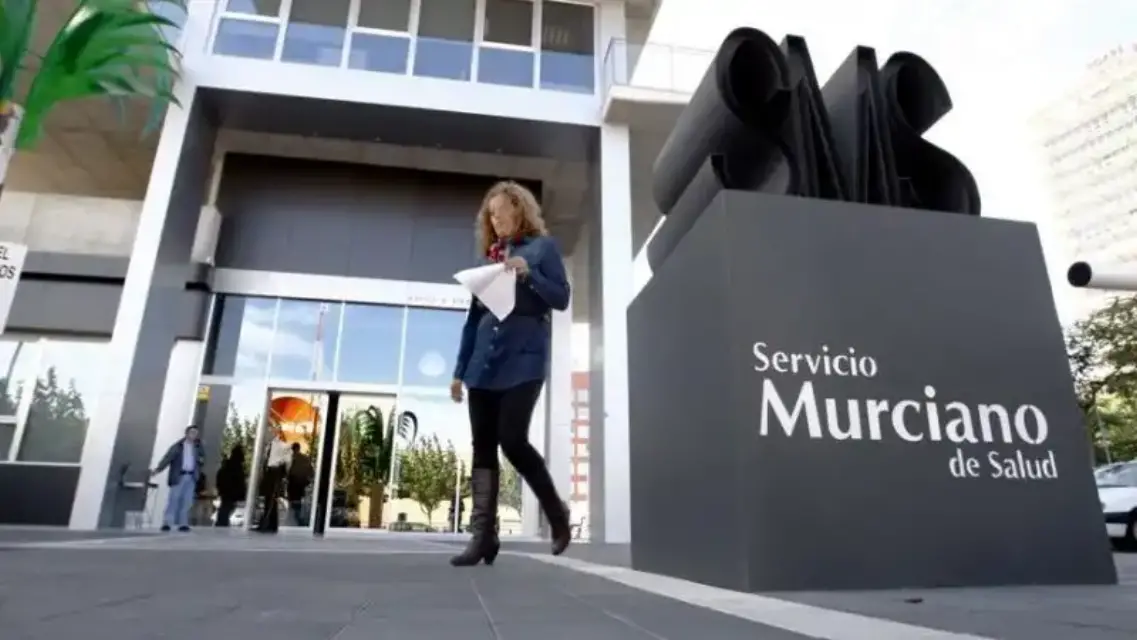 Denuncian el "desastre" del sistema de autobaremación y la actualización de las bolsas del SMS