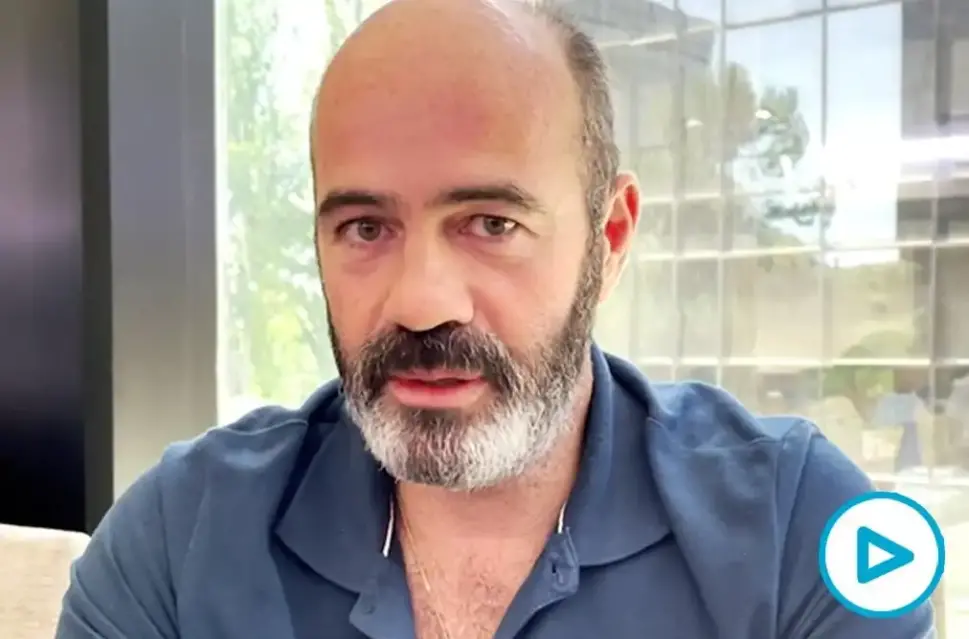 Todo sobre el entramado asunto del profesor suspendido de empleo y sueldo por decir que "solo existen dos sexos, hombre y mujer"
