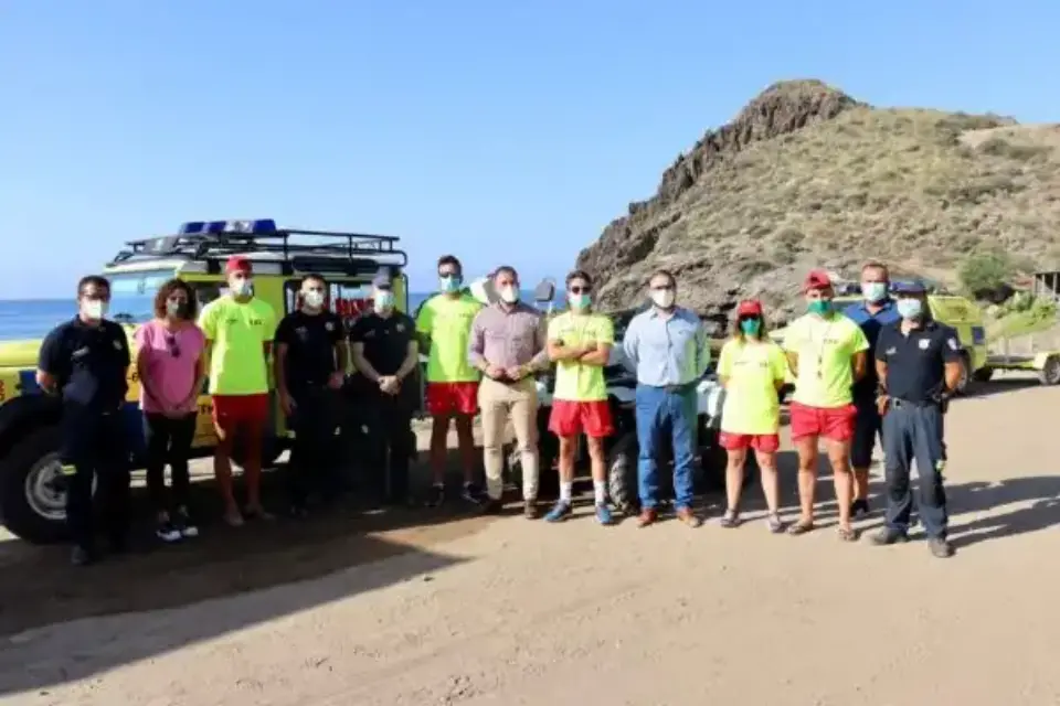 Inicia el Plan Copla 2021 en playas lorquinas