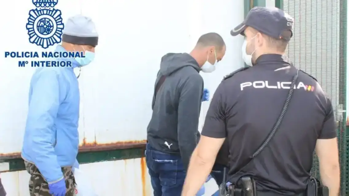 A prisión los tres argelinos que cobraban hasta 6000 euros por traer ilegales hasta Almería