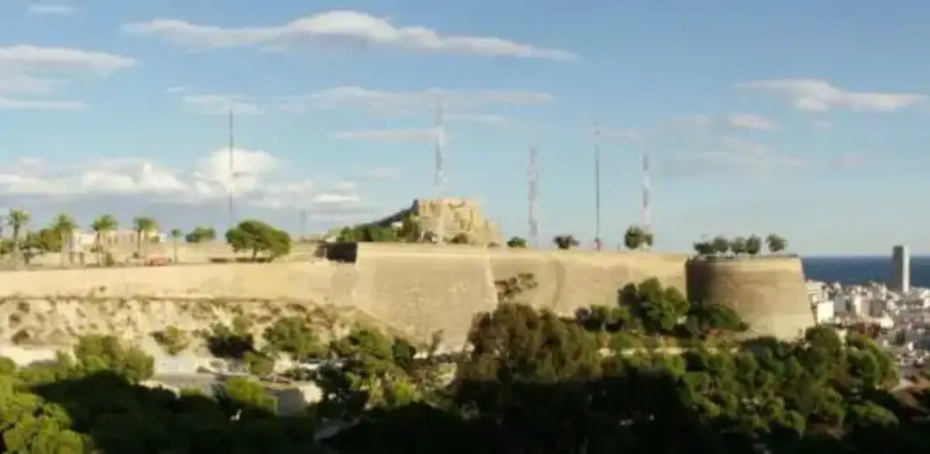 Alicante presenta su programación de “Verano Mágico” del Castillo de Santa Bárbara