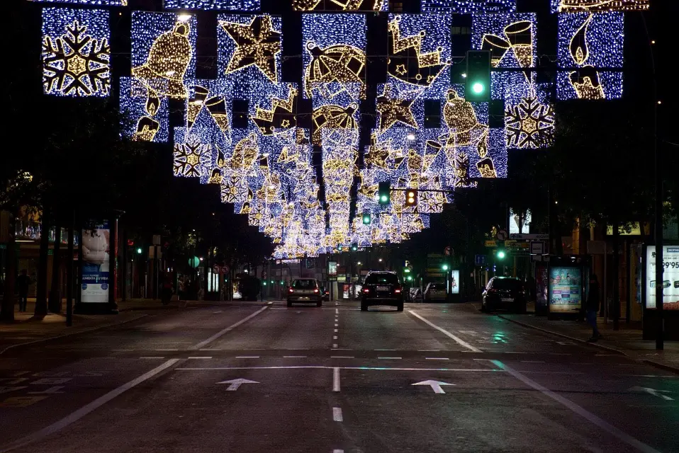 Conozca las calles que se iluminarán de Navidad